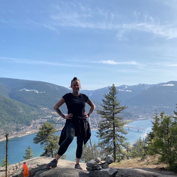 Meet your Posher, Amy - Picture 3 of 3